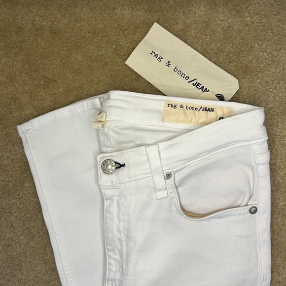 Rag & Bone - Skinny Jeans in Bright White - Picture 4 of 11